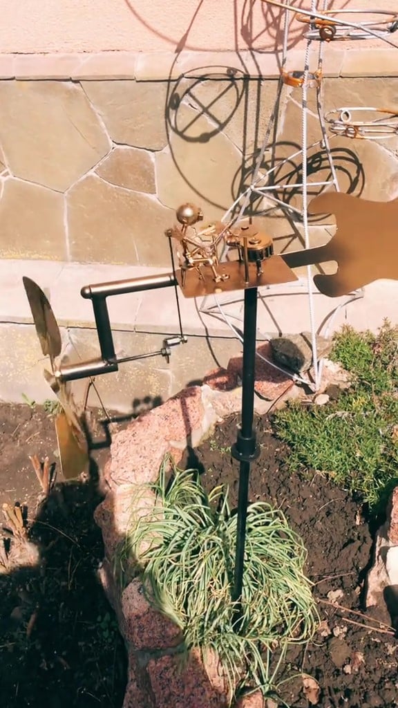 🥁 Handmade Metal Drummer Windmill